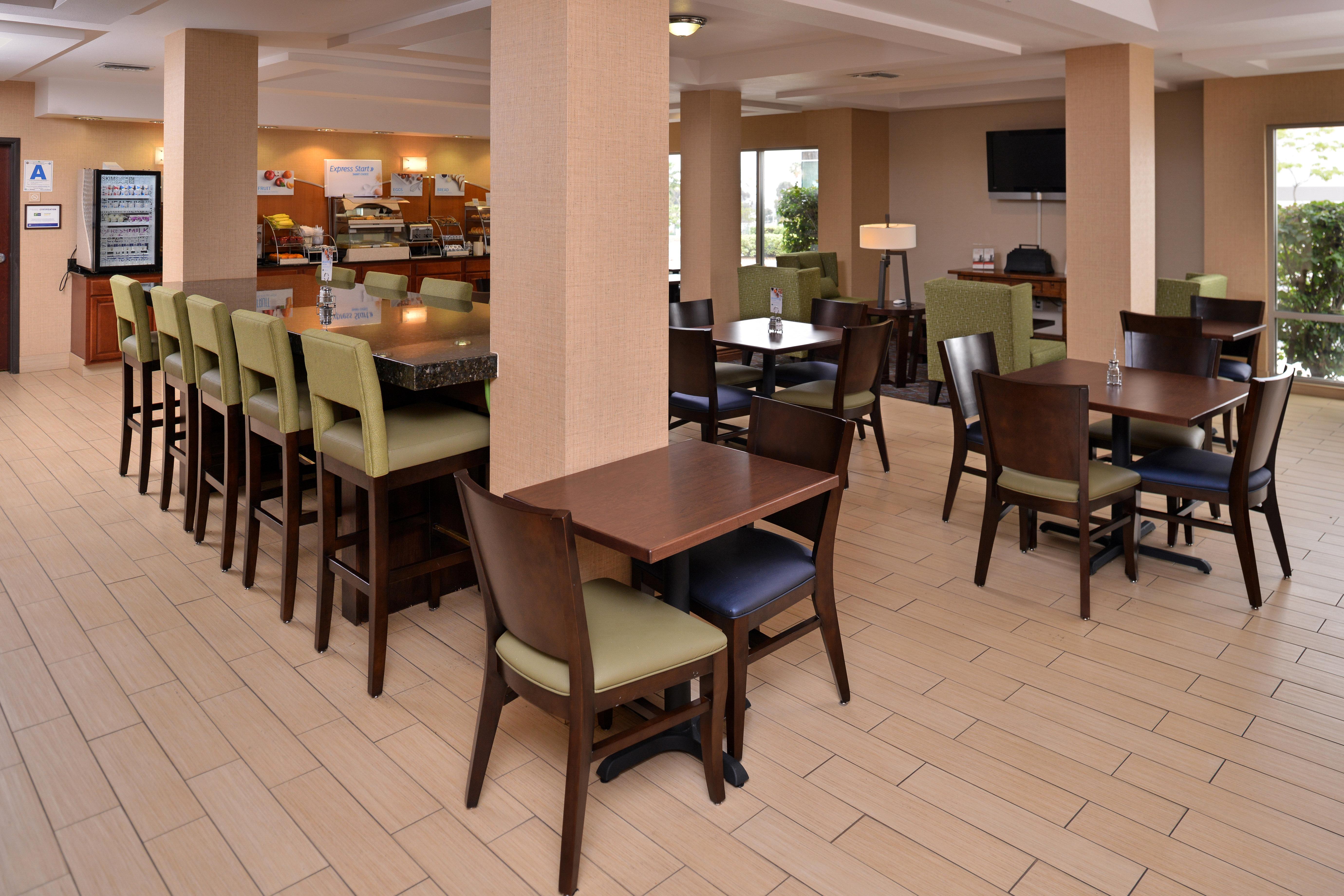 Holiday Inn Express San Diego - Otay Mesa, An Ihg Hotel Zewnętrze zdjęcie